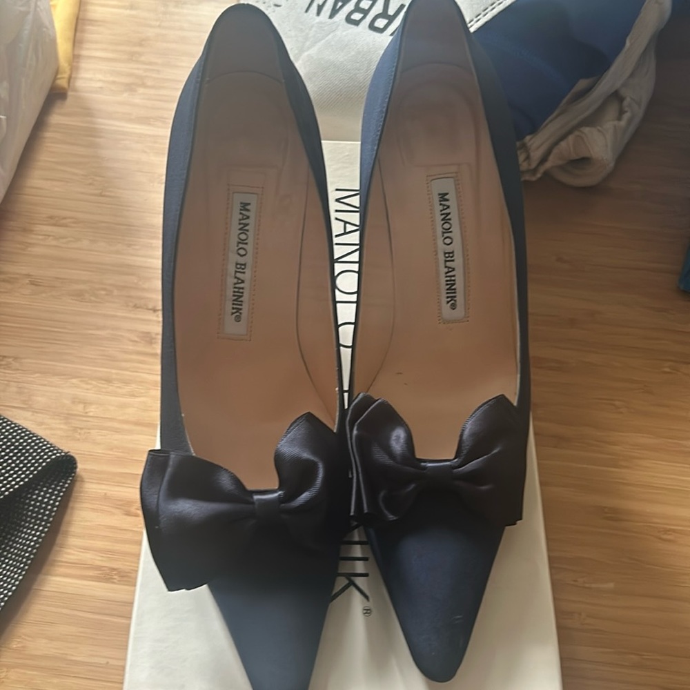 Navy Manolo Blahnik